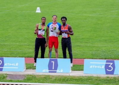 L’or pour un podium